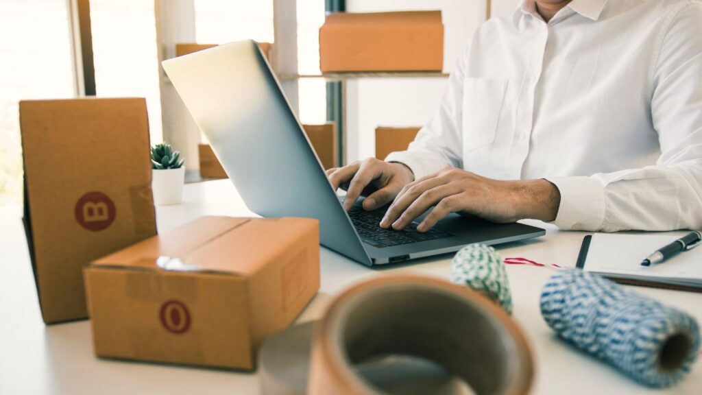 λογιστης για eshop απο τη λογιστικη εταιρεια All about accounting